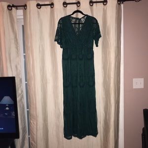 NWOT Green lace maxi dress